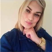 Soy licenciado en Lengua y Literatura, y tengo una gran pasión por la enseñanza. Me gusta ayudar a mis estudiantes